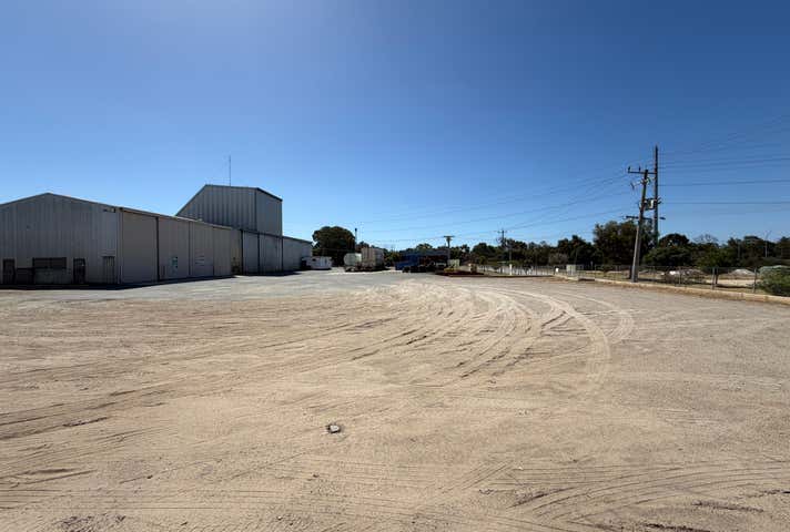 7 Coulson Way Canning Vale, 7 Coulson Way Canning Vale WA 6155 - Image 11