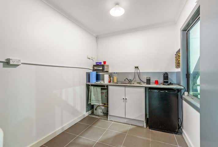 9/12-20 James Court Tottenham VIC 3012 - Image 6