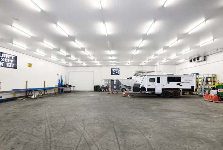 Unit 1 40 Canvale Road Canning Vale WA 6155 - Image 8