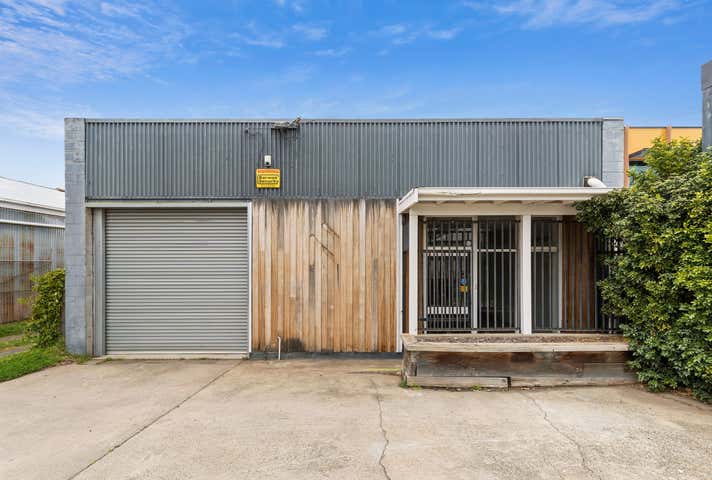 39 West Fyans Street Newtown VIC 3220 - Image 2