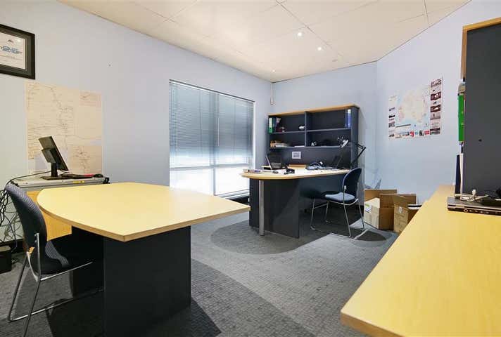 21 Sorbonne Crescent Canning Vale WA 6155 - Image 11