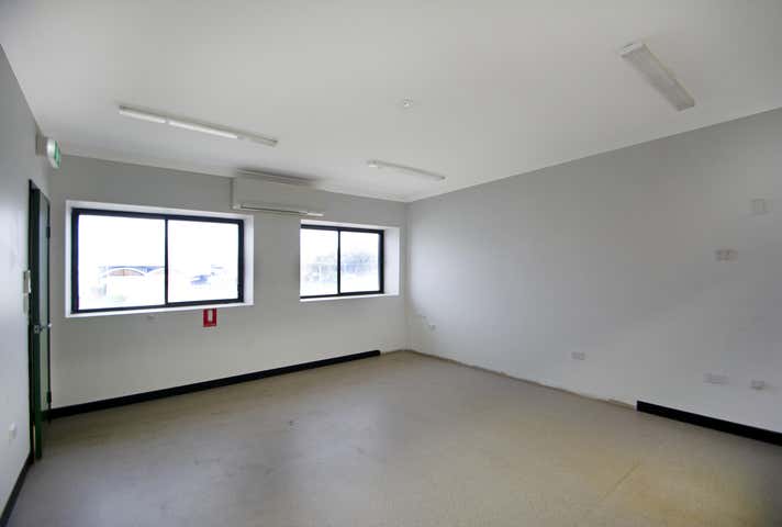 6 Steel Court + 5 Anvil Close South Guildford WA 6055 - Image 17