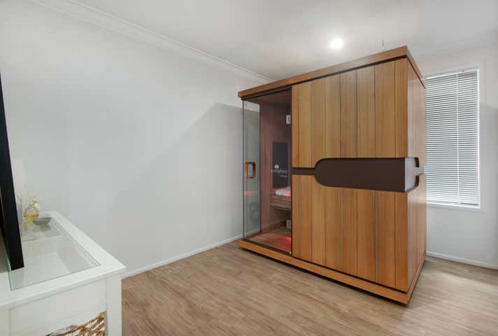 2/6 Tedder Avenue Main Beach QLD 4217 - Image 9