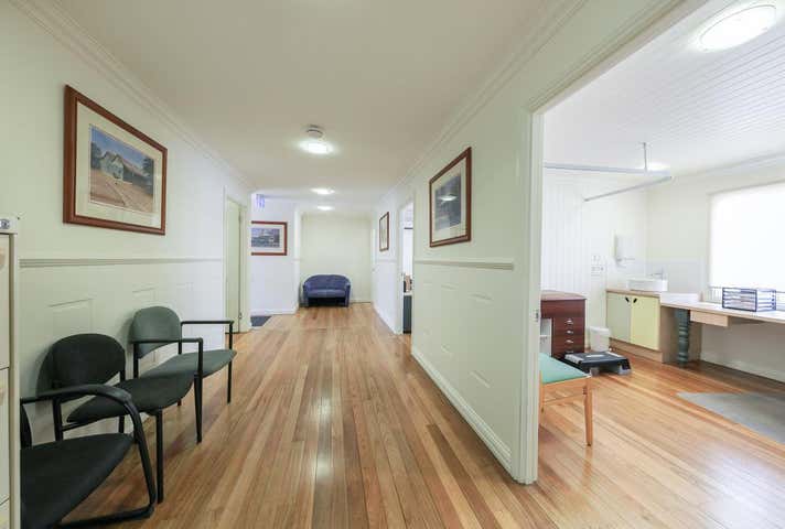 447-449 Draper Street Parramatta Park QLD 4870 - Image 20