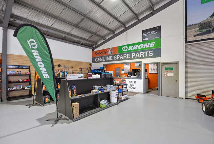 12 Wiltshire Lane Delacombe VIC 3356 - Image 9