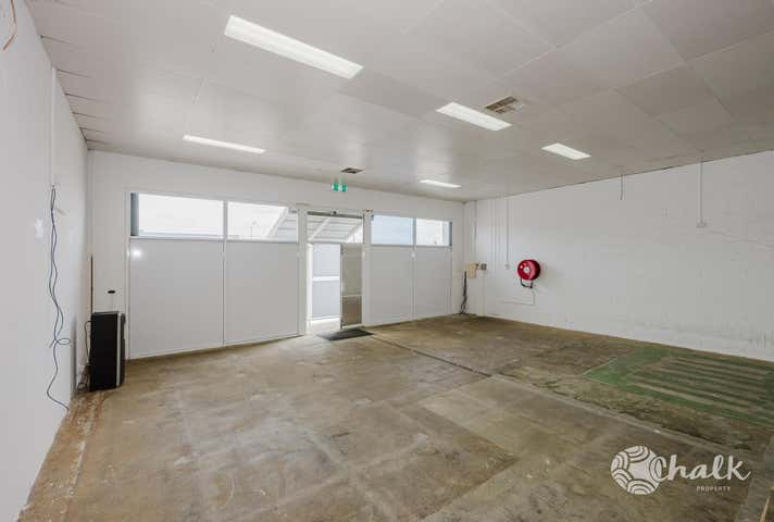 5/4-6 Commodore Drive Rockingham WA 6168 - Image 11