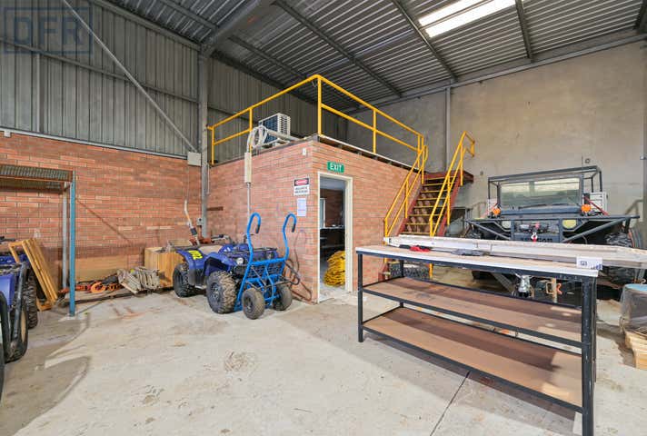 3/35 Cooper Road Cockburn Central WA 6164 - Image 9