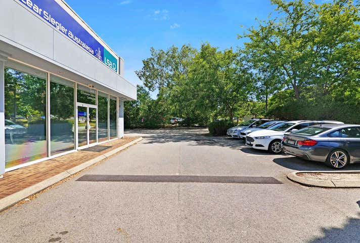 6/13-17 Sorbonne Crescent Canning Vale WA 6155 - Image 17