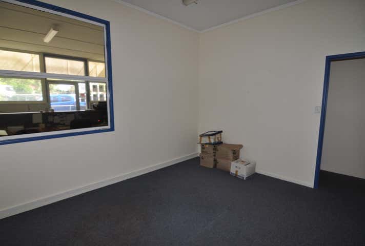 3/36-40 Ingham Road West End QLD 4810 - Image 2