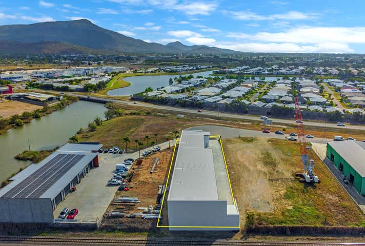 3/65 Lakeside Drive Idalia QLD 4811 - Image 5