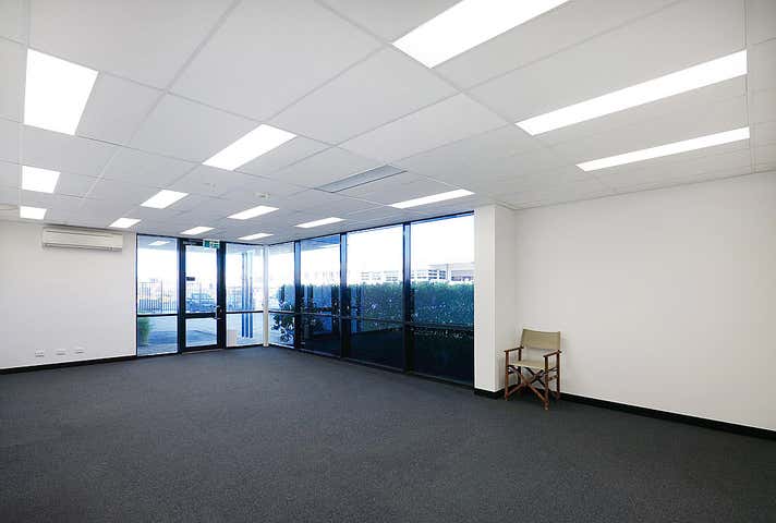 55 Mordaunt Circuit Canning Vale WA 6155 - Image 19