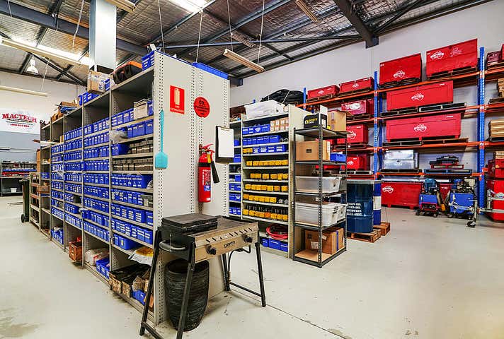 Unit 2, 52 Vinnicombe Drive Canning Vale WA 6155 - Image 14