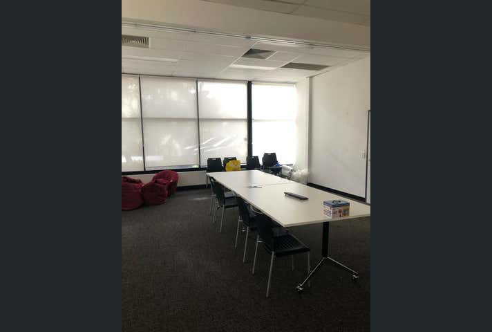 2/21 Catherine Bentley WA 6102 - Image 9