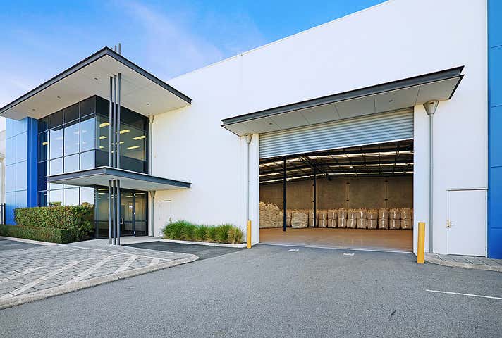 55 Mordaunt Circuit Canning Vale WA 6155 - Image 10