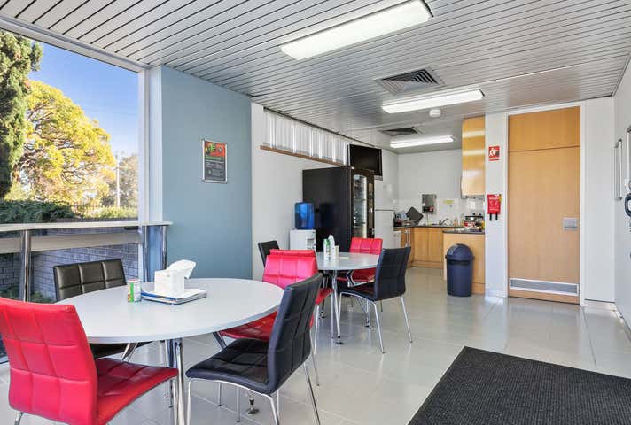 35 Peel Road O'Connor WA 6163 - Image 7