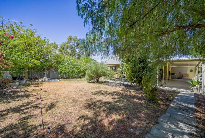 8 Baralda Court Rockingham WA 6168 - Image 4