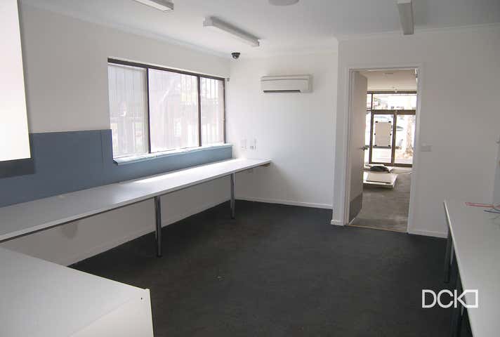 114 High Street Kangaroo Flat VIC 3555 - Image 4