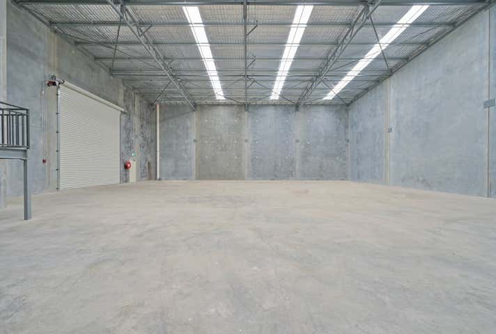 8 Oban Link Canning Vale WA 6155 - Image 8