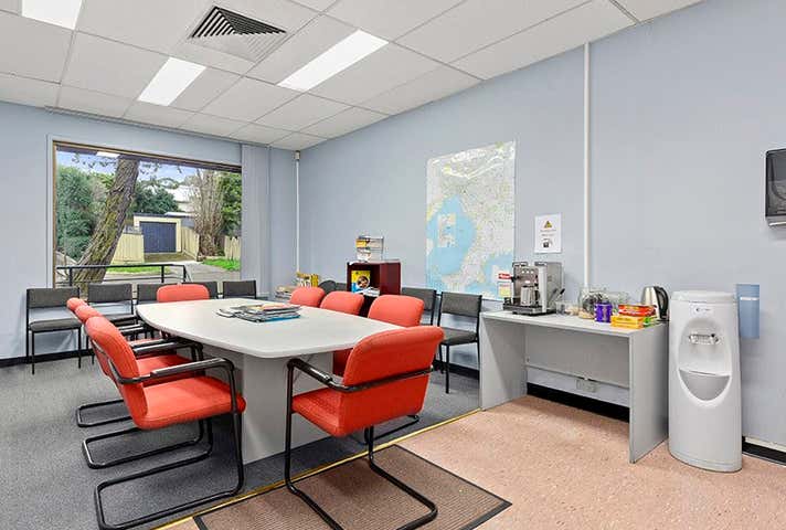 24 Harker Street Burwood VIC 3125 - Image 3