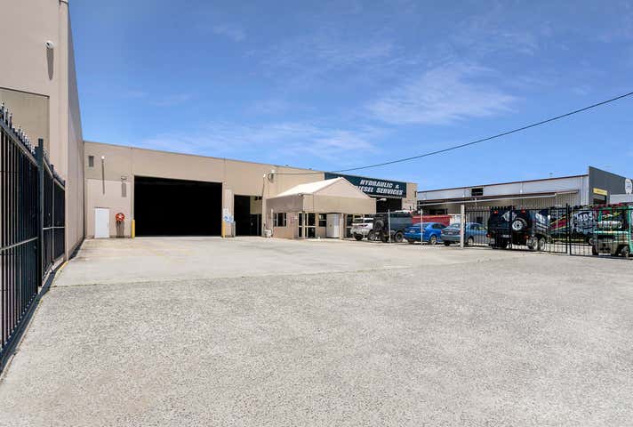 2/21-23 Piper Street Caboolture QLD 4510 - Image 2