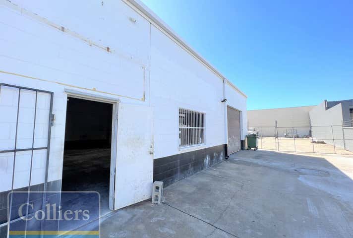 2/62 Pilkington Street Garbutt QLD 4814 - Image 2