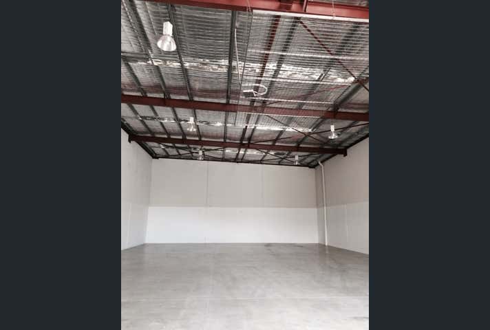 2/13 Blackly Row Cockburn Central WA 6164 - Image 10