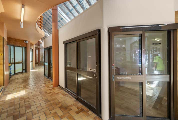 3/77 Redcliffe Parade Redcliffe QLD 4020 - Image 2