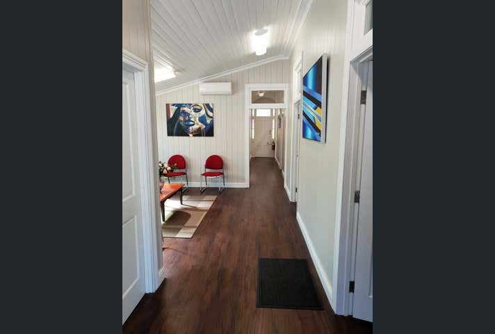 1/12 Gray Street Ipswich QLD 4305 - Image 2