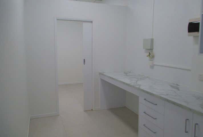 Plaza 200, 7/198-204 Mulgrave Road Westcourt QLD 4870 - Image 3