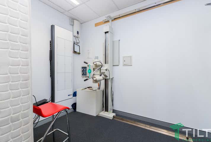 7E/817 Beeliar Drive Cockburn Central WA 6164 - Image 6