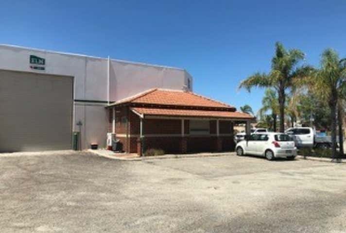 12 Artello Bay Road Midvale WA 6056 - Image 10