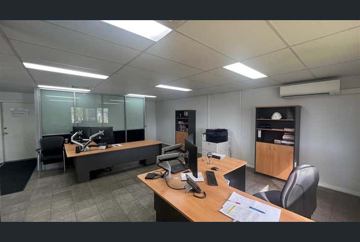 13 Walters Way Forrestfield WA 6058 - Image 2