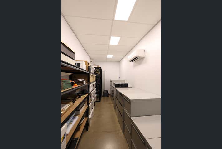 19 Ogden Street Bungalow QLD 4870 - Image 9