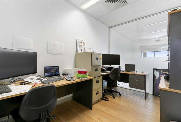 5/4 Winn Street North Lakes QLD 4509 - Image 17