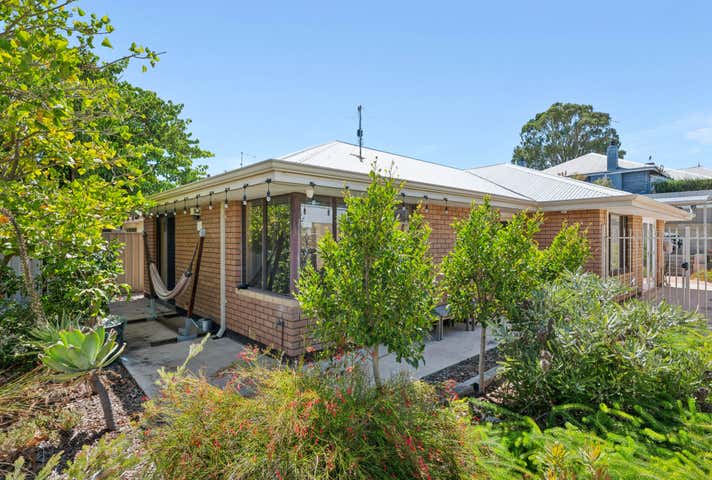 382 South Terrace South Fremantle WA 6162 - Image 2