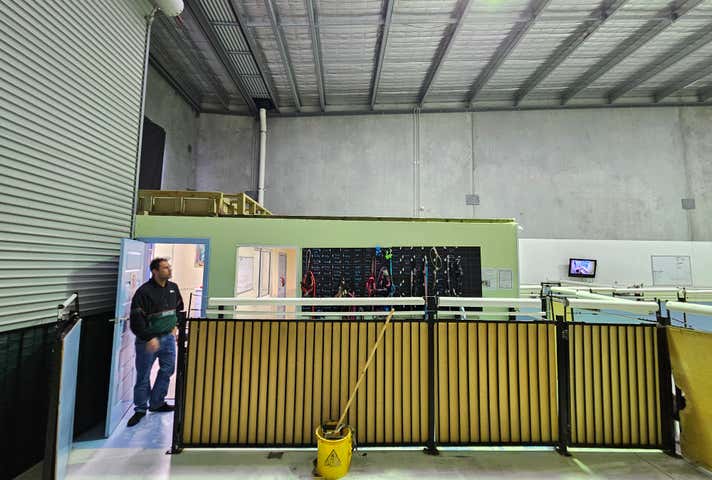 10/2 Amesbury Loop Butler WA 6036 - Image 13