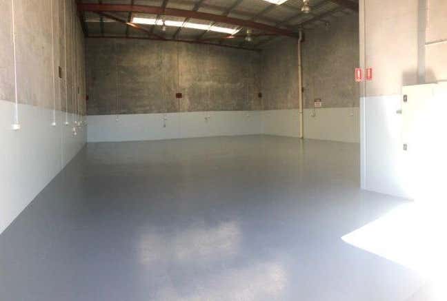 2/50 Mordaunt Cct Canning Vale WA 6155 - Image 7