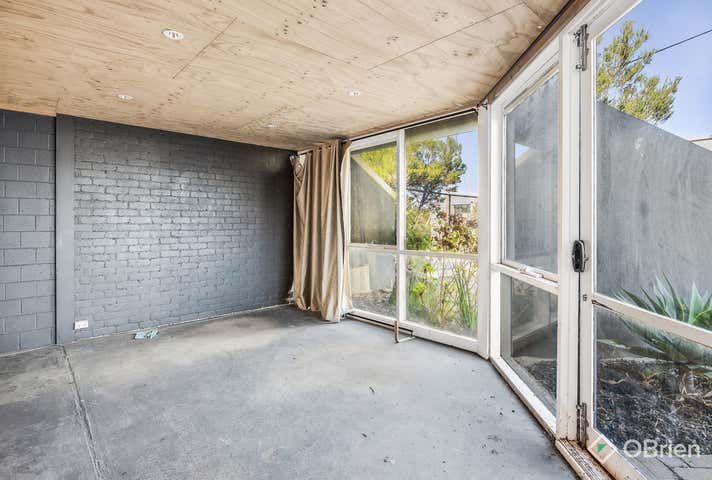 2/5 Latham Street Mornington VIC 3931 - Image 5