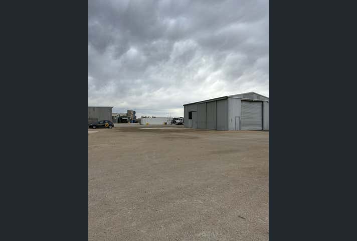 9 Baker Road Murray Bridge SA 5253 - Image 3