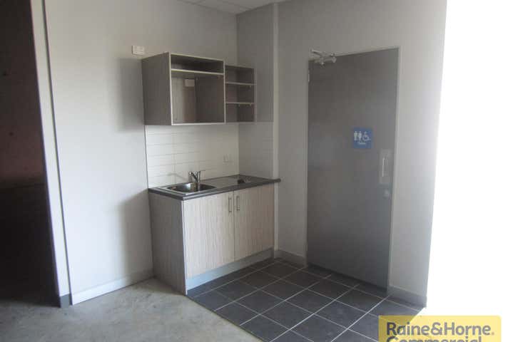 8/1-3 Business Drive Narangba QLD 4504 - Image 5