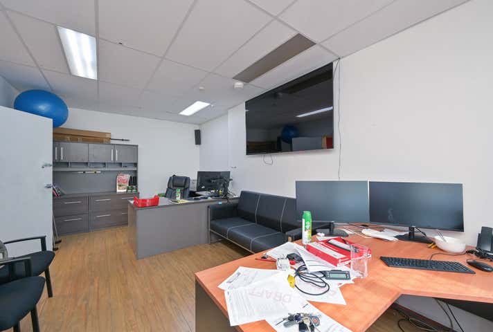 12 Winchester Road Bibra Lake WA 6163 - Image 16