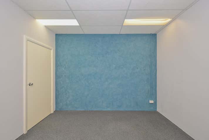 2/7 Prindiville Drive Wangara WA 6065 - Image 6