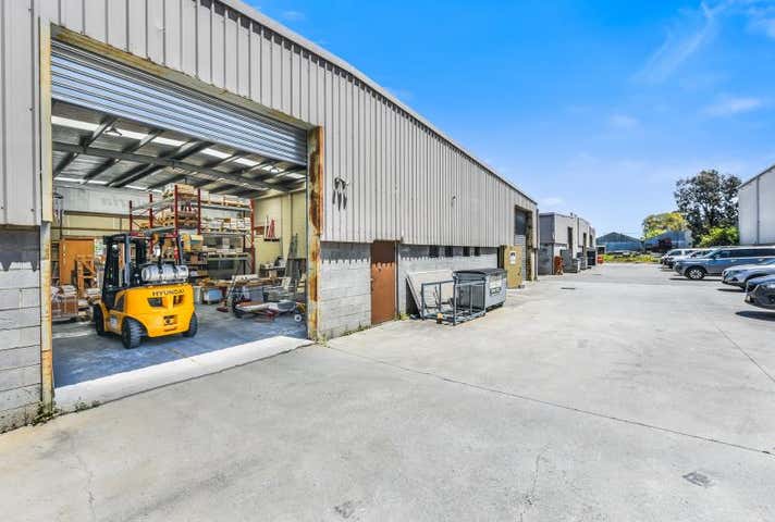 Unit 2, 10 Princes Highway Doveton VIC 3177 - Image 2