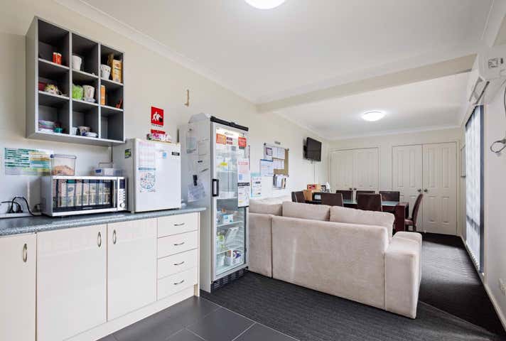 25 Cook Parade Lemon Tree Passage NSW 2319 - Image 7