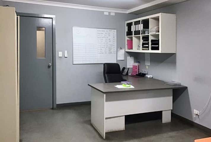 57 Attwell Street Landsdale WA 6065 - Image 14