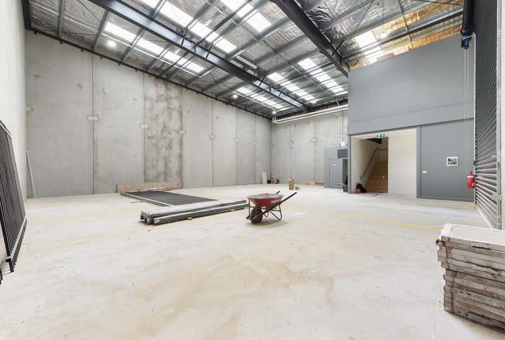 18 Lonhro Boulevard Cranbourne West VIC 3977 - Image 15