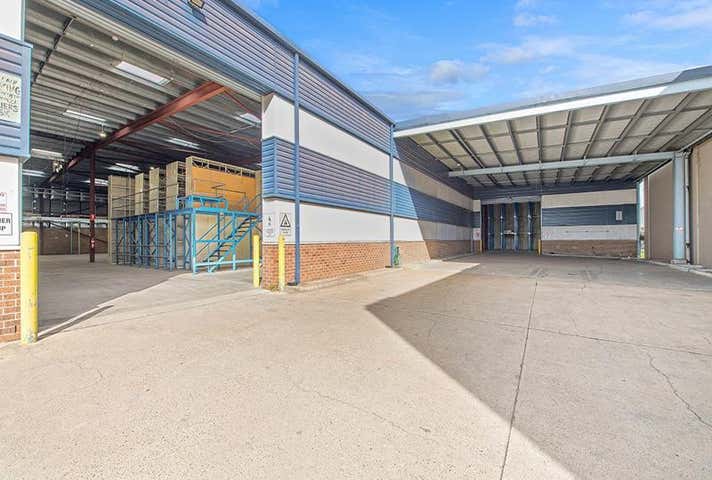 18 Norwich Road Ingleburn NSW 2565 - Image 4