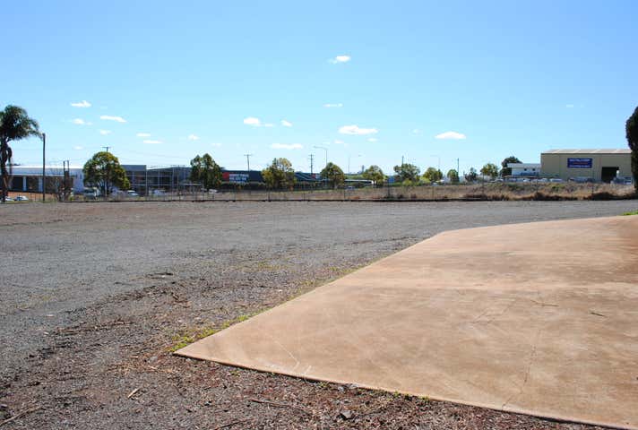 362-364 Anzac Avenue Harristown QLD 4350 - Image 12
