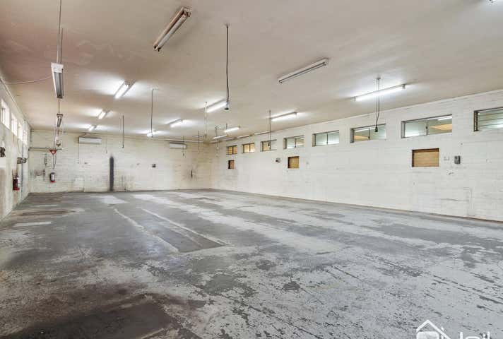 29 Owen Road Kelmscott WA 6111 - Image 4