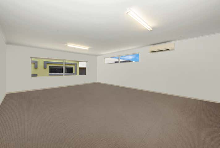 10/585 Ingham Road Mount St John QLD 4818 - Image 4